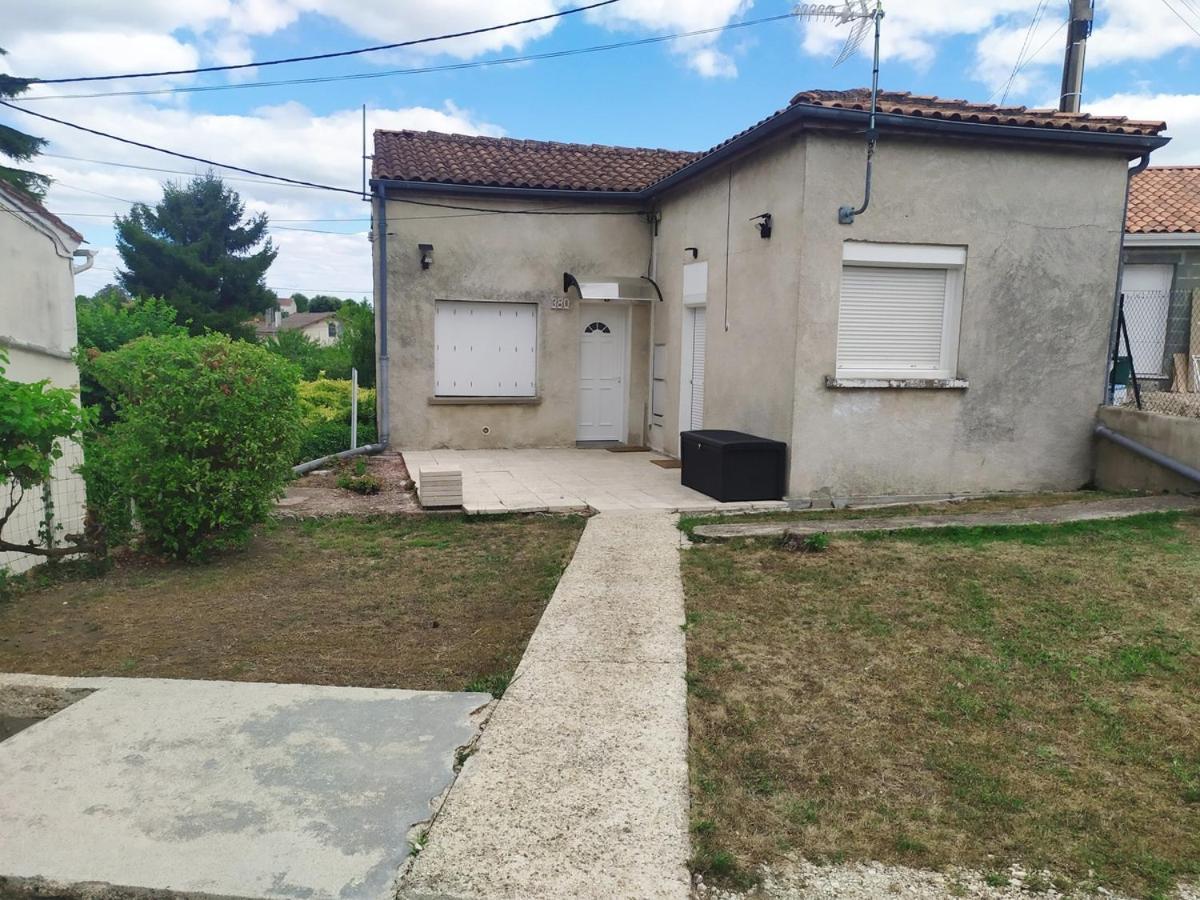 Appartement T2- Le Bon Accueil / Wifi / Parking アングレーム エクステリア 写真